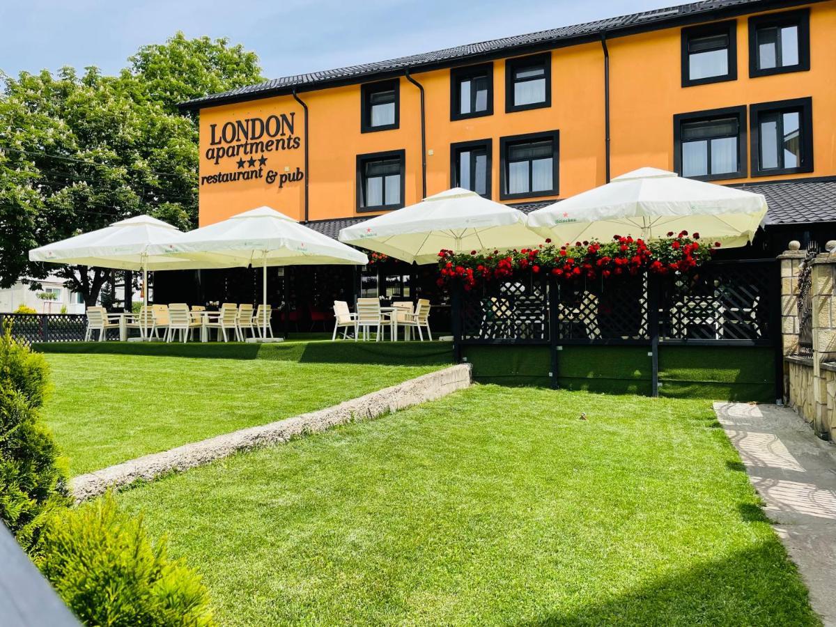 London Apartments Vaslui Exterior photo